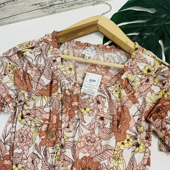 Naïf NWT Floral Retro Slit Tie Ruffle Short Sleeve Blouse Size Medium Women’s - Picture 9 of 9